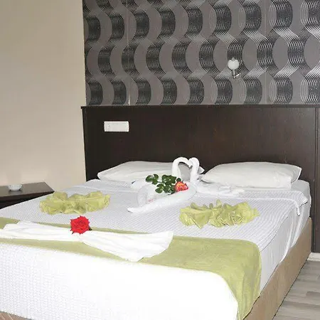 Hotel Gold Guzelcamlı