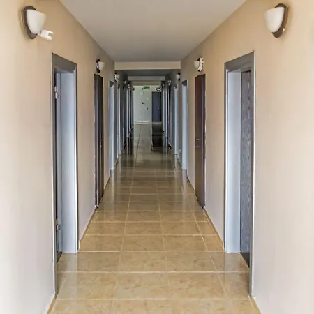 מלון Gold קוסדסי