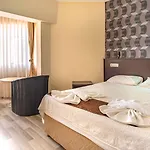 Hotell Gold 3*